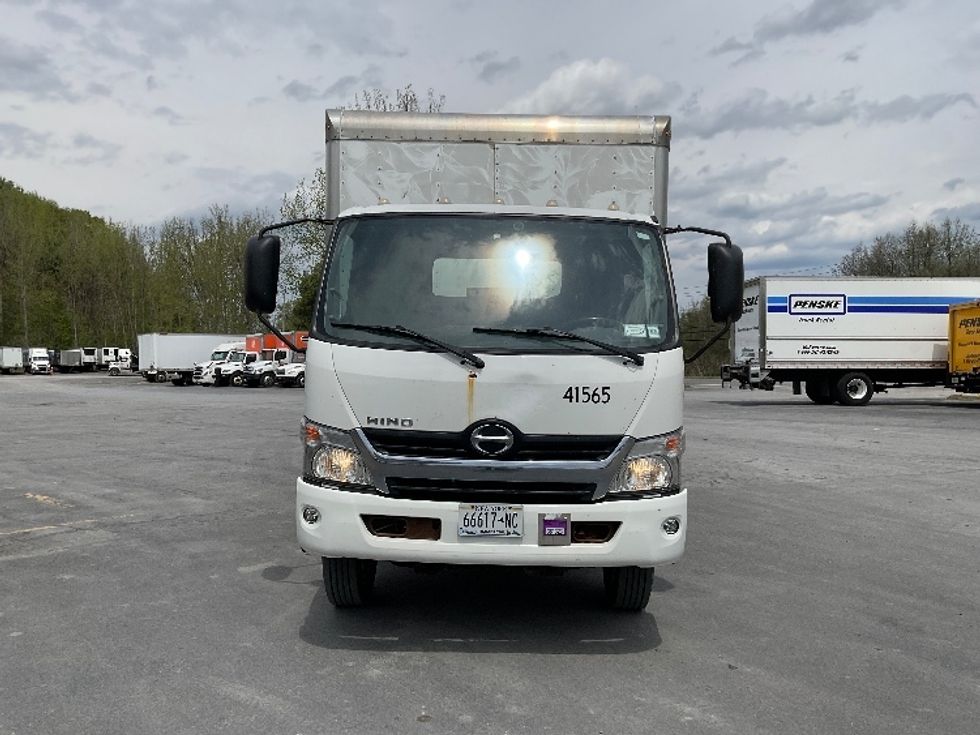 Medium Duty Box Truck-Light and Medium Duty Trucks-Hino-2020-195-Whitesboro-NY-80,022\n\t\tmiles-$ 40,500 - Image 2