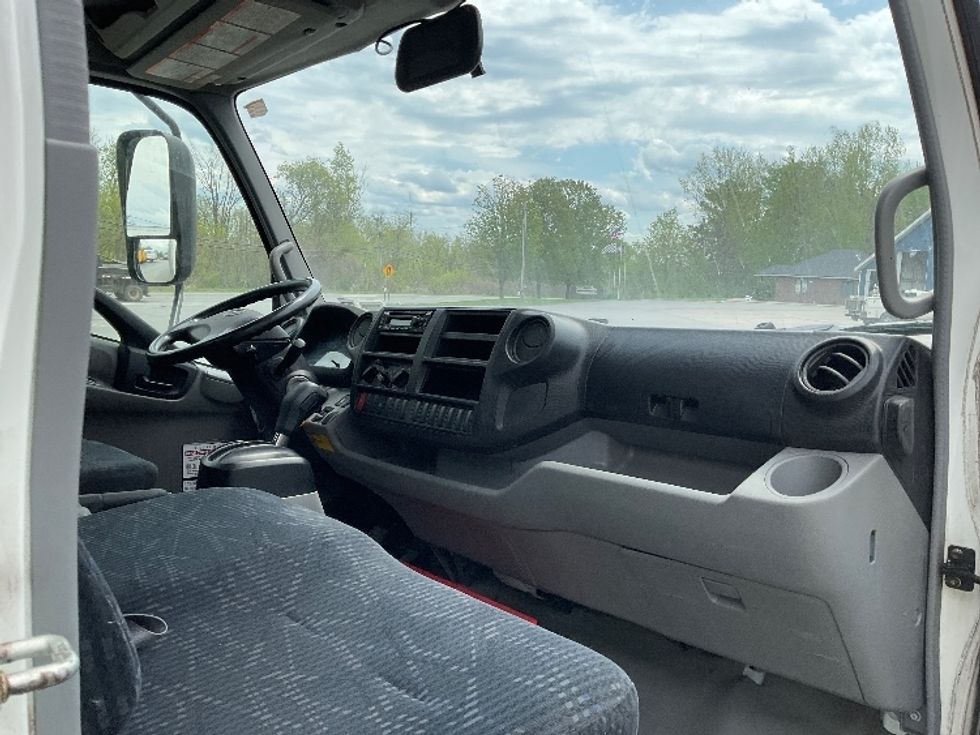 Medium Duty Box Truck-Light and Medium Duty Trucks-Hino-2020-195-Whitesboro-NY-80,022\n\t\tmiles-$ 40,500 - Image 21