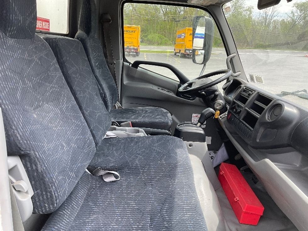 Medium Duty Box Truck-Light and Medium Duty Trucks-Hino-2020-195-Whitesboro-NY-80,022\n\t\tmiles-$ 40,500 - Image 22