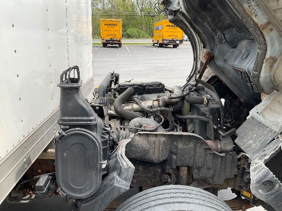 Medium Duty Box Truck-Light and Medium Duty Trucks-Hino-2020-195-Whitesboro-NY-80,022\n\t\tmiles-$ 40,500 - Image 23