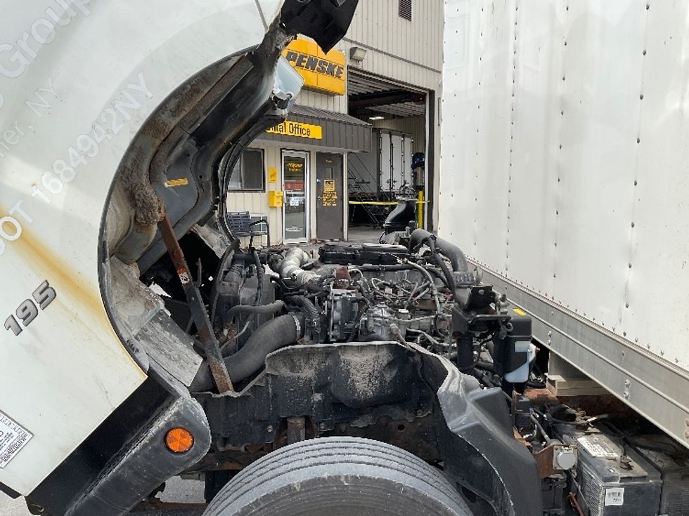 Medium Duty Box Truck-Light and Medium Duty Trucks-Hino-2020-195-Whitesboro-NY-80,022\n\t\tmiles-$ 40,500 - Image 24