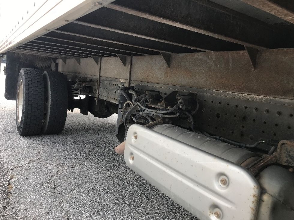 Medium Duty Box Truck-Light and Medium Duty Trucks-Hino-2020-195-Windsor-ON-195,657\n\t\tkm-$ 50,500 - Image 14