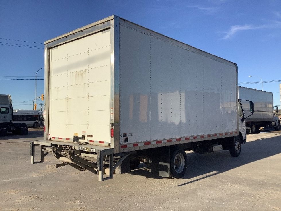 Medium Duty Box Truck-Light and Medium Duty Trucks-Hino-2020-195-Winnipeg-MB-285,408\n\t\tkm-$ 44,500 - Image 13