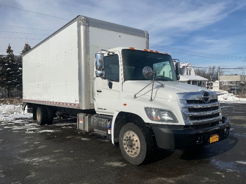 Medium Duty Box Truck-Light and Medium Duty Trucks-Hino-2020-258LP-Elmsford-NY-83,727\n\t\tmiles-$ 61,250 - Image 1