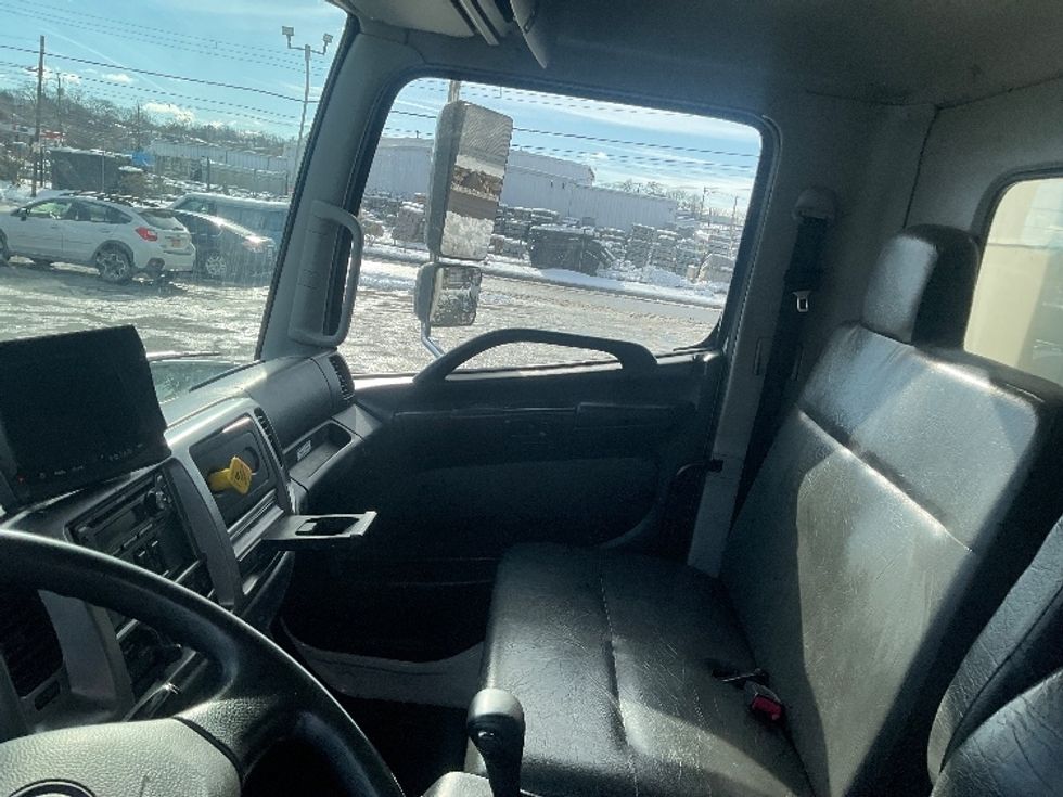 Medium Duty Box Truck-Light and Medium Duty Trucks-Hino-2020-258LP-Elmsford-NY-83,727\n\t\tmiles-$ 61,250 - Image 19