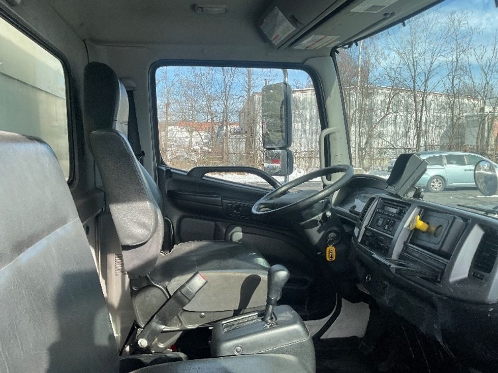 Medium Duty Box Truck-Light and Medium Duty Trucks-Hino-2020-258LP-Elmsford-NY-83,727\n\t\tmiles-$ 61,250 - Image 22