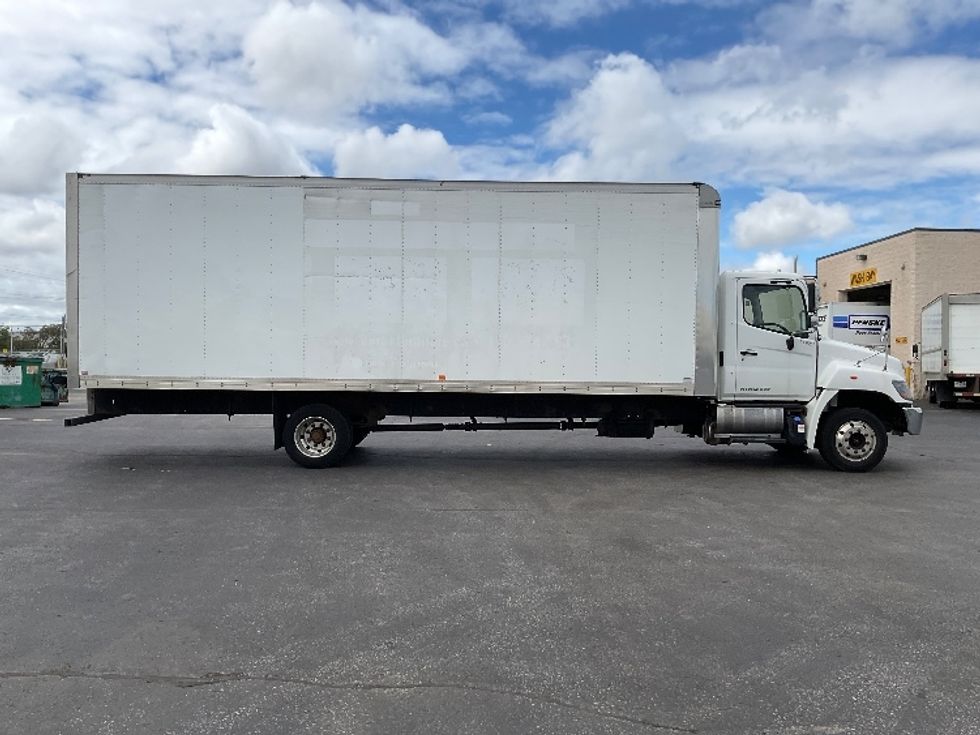 Medium Duty Box Truck-Light and Medium Duty Trucks-Hino-2020-258LP-Mississauga-ON-333,132\n\t\tkm-$ 52,750 - Image 15