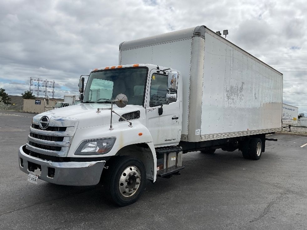 Medium Duty Box Truck-Light and Medium Duty Trucks-Hino-2020-258LP-Mississauga-ON-333,132\n\t\tkm-$ 52,750 - Image 3