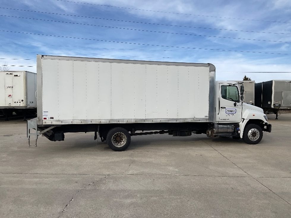Medium Duty Box Truck-Light and Medium Duty Trucks-Hino-2020-258LP-Nashville-TN-182,082\n\t\tmiles-$ 40,750 - Image 15
