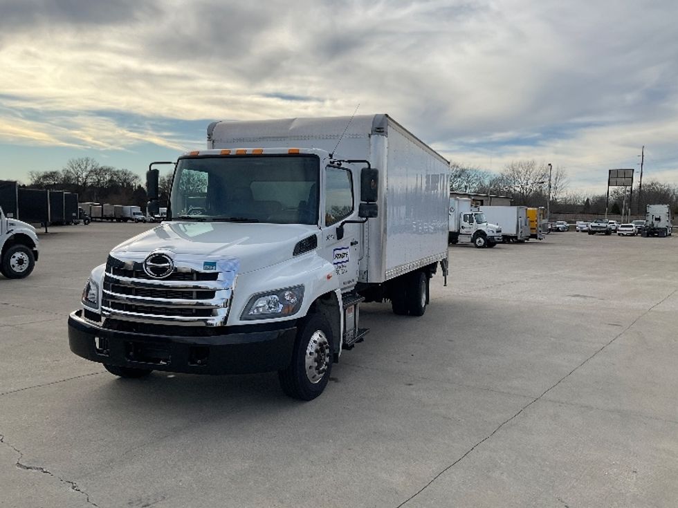 Medium Duty Box Truck-Light and Medium Duty Trucks-Hino-2020-258LP-Nashville-TN-182,082\n\t\tmiles-$ 40,750 - Image 3