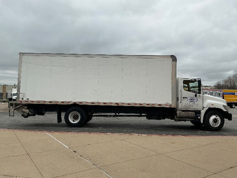 Medium Duty Box Truck-Light and Medium Duty Trucks-Hino-2020-268-Austin-TX-197,887\n\t\tmiles-$ 51,000 - Image 15