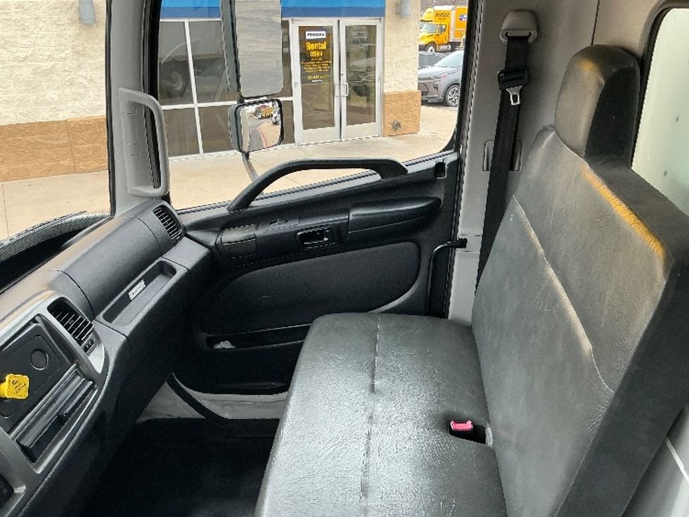Medium Duty Box Truck-Light and Medium Duty Trucks-Hino-2020-268-Austin-TX-197,887\n\t\tmiles-$ 51,000 - Image 19