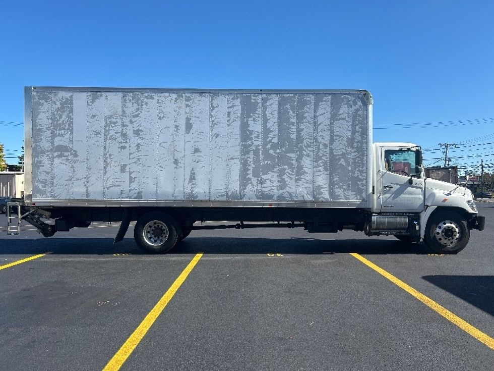 Medium Duty Box Truck-Light and Medium Duty Trucks-Hino-2020-268-Braintree-MA-202,516\n\t\tmiles-$ 45,500 - Image 14