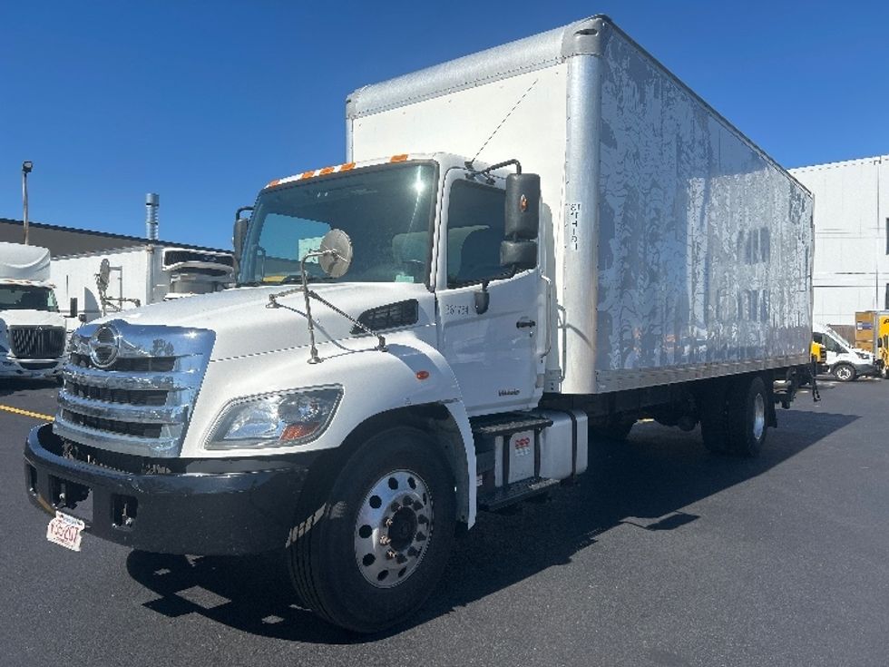 Medium Duty Box Truck-Light and Medium Duty Trucks-Hino-2020-268-Braintree-MA-202,516\n\t\tmiles-$ 45,500 - Image 3