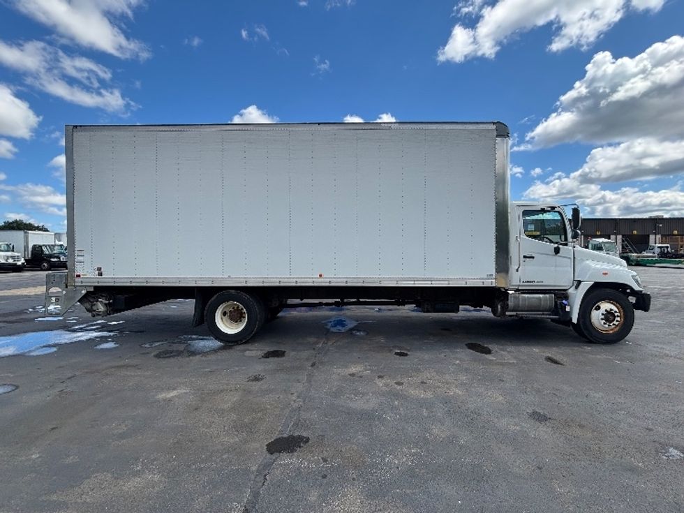 Medium Duty Box Truck-Light and Medium Duty Trucks-Hino-2020-268-Brook Park-OH-190,431\n\t\tmiles-$ 48,250 - Image 15