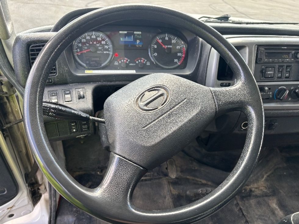 Medium Duty Box Truck-Light and Medium Duty Trucks-Hino-2020-268-Brook Park-OH-190,431\n\t\tmiles-$ 48,250 - Image 17