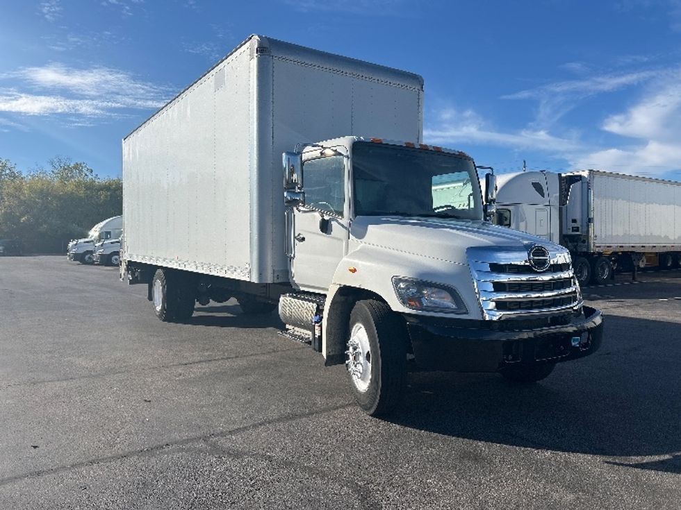 Medium Duty Box Truck-Light and Medium Duty Trucks-Hino-2020-268-Brook Park-OH-196,064\n\t\tmiles-$ 50,500 - Image 1