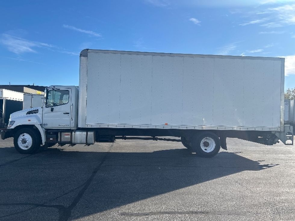 Medium Duty Box Truck-Light and Medium Duty Trucks-Hino-2020-268-Brook Park-OH-196,064\n\t\tmiles-$ 50,500 - Image 4