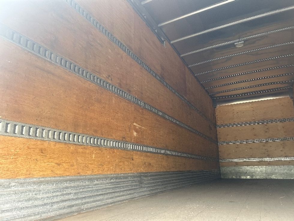 Medium Duty Box Truck-Light and Medium Duty Trucks-Hino-2020-268-Brook Park-OH-198,081\n\t\tmiles-$ 49,750 - Image 11
