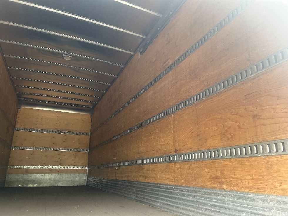 Medium Duty Box Truck-Light and Medium Duty Trucks-Hino-2020-268-Brook Park-OH-198,081\n\t\tmiles-$ 49,750 - Image 12