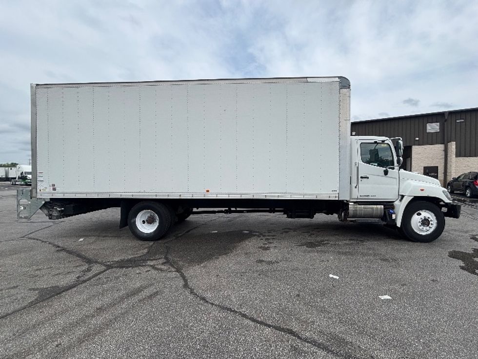 Medium Duty Box Truck-Light and Medium Duty Trucks-Hino-2020-268-Brook Park-OH-198,081\n\t\tmiles-$ 49,750 - Image 15