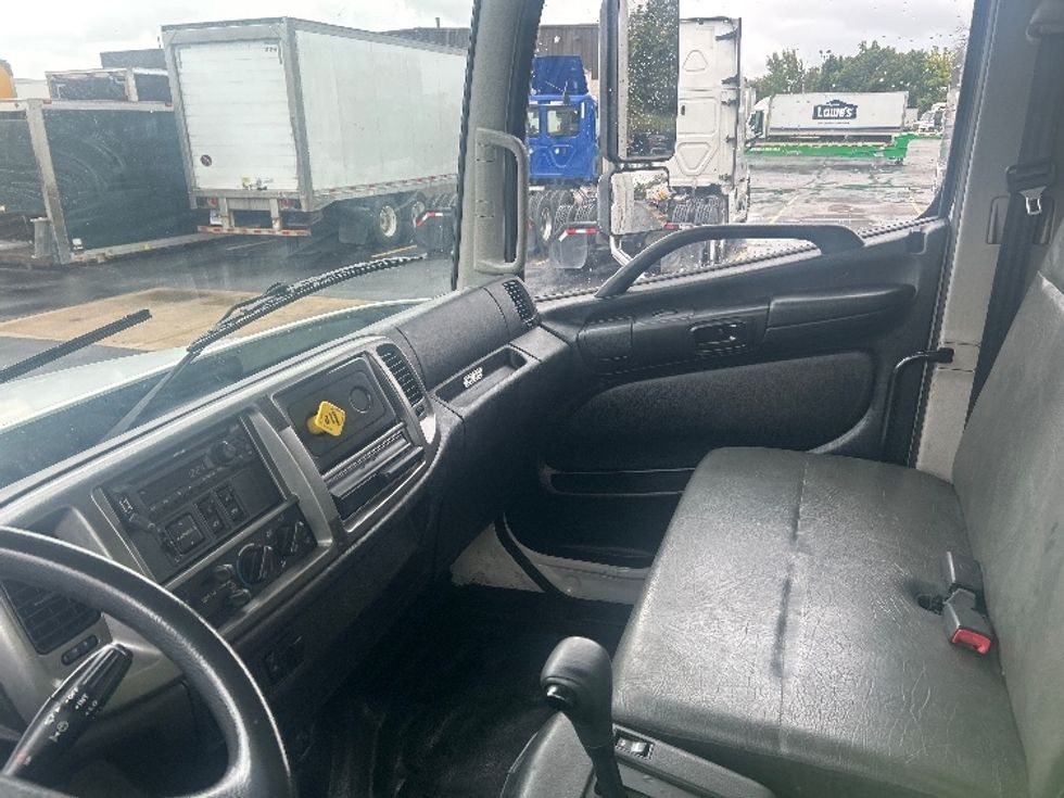 Medium Duty Box Truck-Light and Medium Duty Trucks-Hino-2020-268-Brook Park-OH-198,081\n\t\tmiles-$ 49,750 - Image 19
