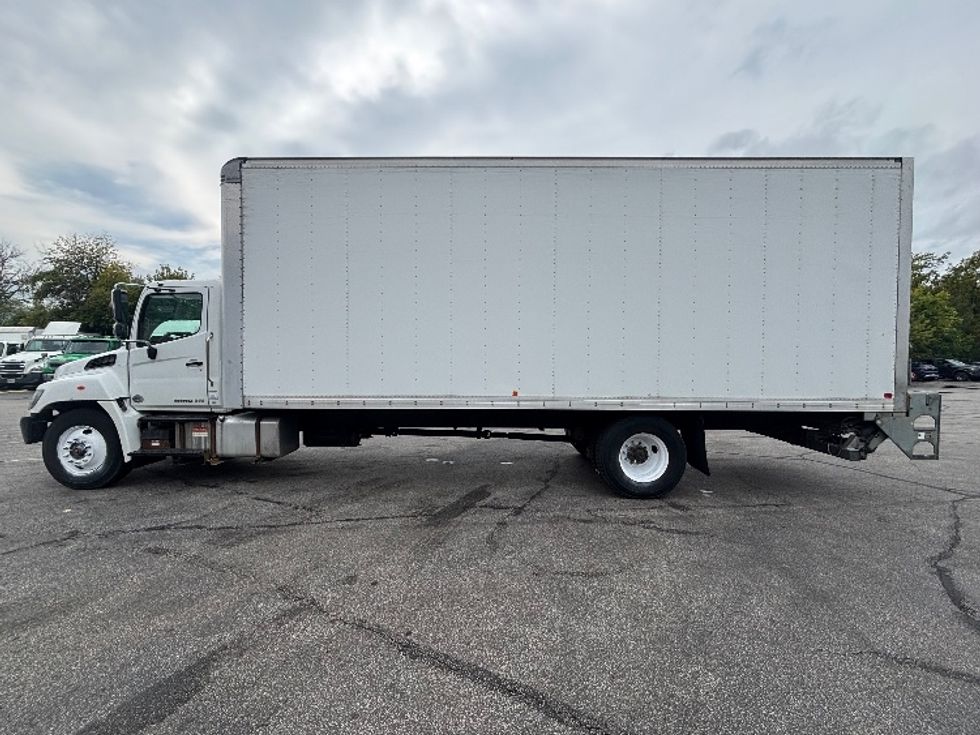 Medium Duty Box Truck-Light and Medium Duty Trucks-Hino-2020-268-Brook Park-OH-198,081\n\t\tmiles-$ 49,750 - Image 4