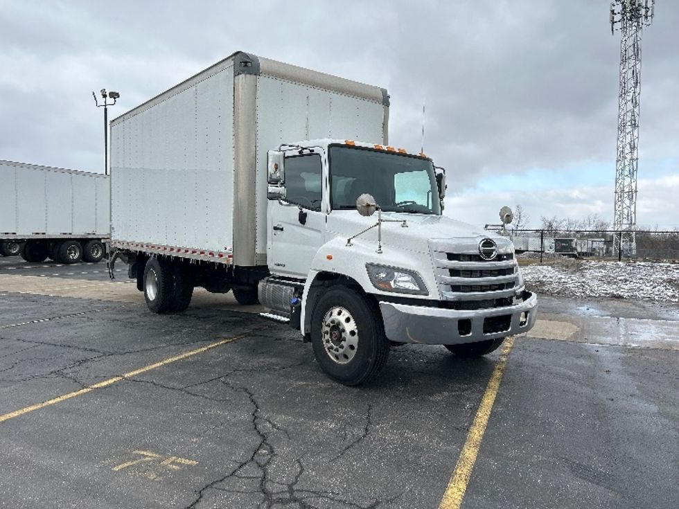 Medium Duty Box Truck-Light and Medium Duty Trucks-Hino-2020-268-Cambridge-ON-452,228\n\t\tkm-$ 43,750 - Image 1