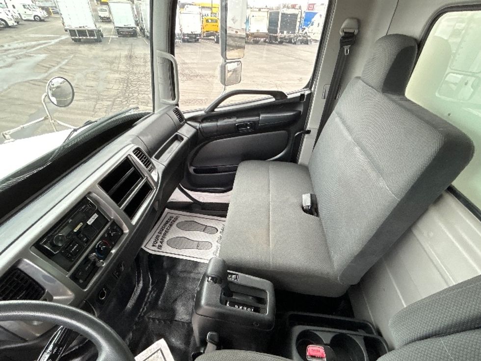 Medium Duty Box Truck-Light and Medium Duty Trucks-Hino-2020-268-Cambridge-ON-452,228\n\t\tkm-$ 43,750 - Image 19