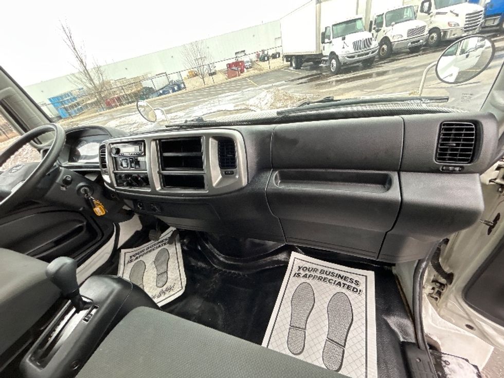 Medium Duty Box Truck-Light and Medium Duty Trucks-Hino-2020-268-Cambridge-ON-452,228\n\t\tkm-$ 43,750 - Image 21