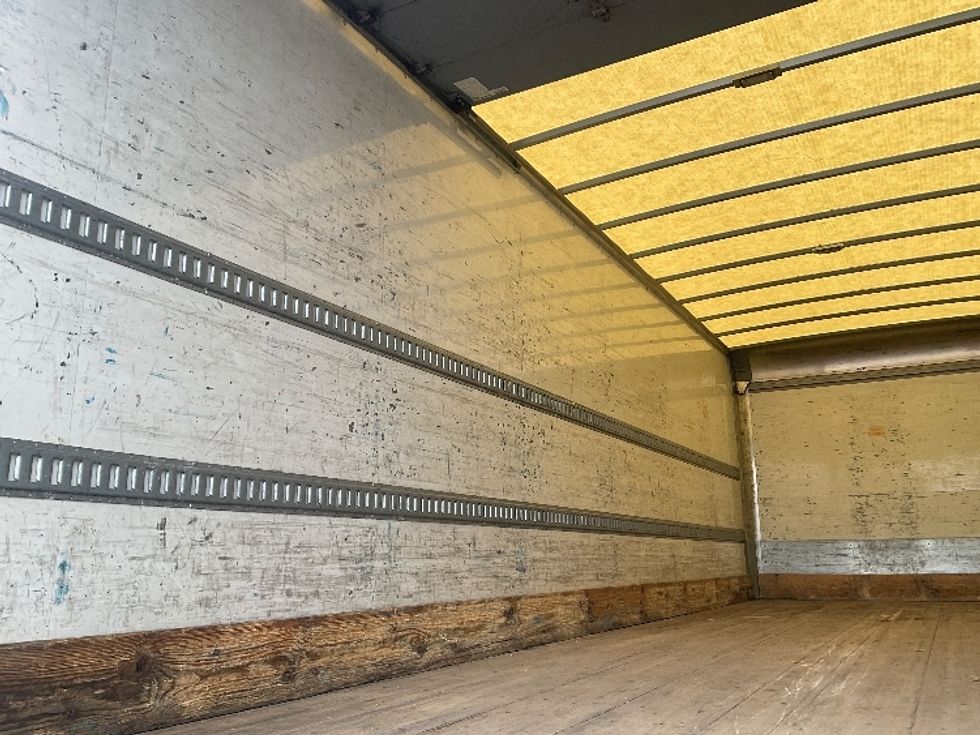 Medium Duty Box Truck-Light and Medium Duty Trucks-Hino-2020-268-Capitol Heights-MD-222,096\n\t\tmiles-$ 46,750 - Image 11
