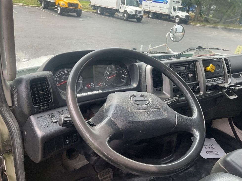 Medium Duty Box Truck-Light and Medium Duty Trucks-Hino-2020-268-Capitol Heights-MD-222,096\n\t\tmiles-$ 46,750 - Image 18