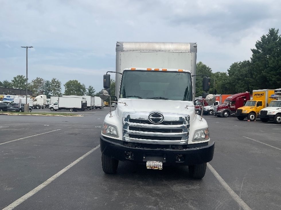 Medium Duty Box Truck-Light and Medium Duty Trucks-Hino-2020-268-Capitol Heights-MD-222,096\n\t\tmiles-$ 46,750 - Image 2
