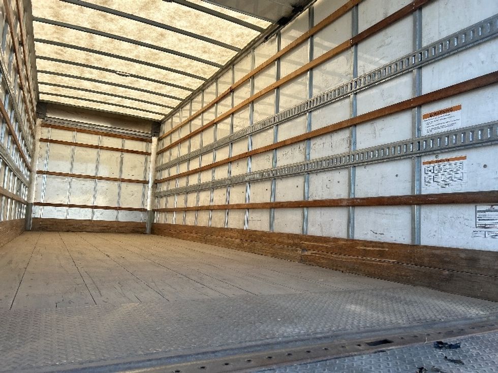 Medium Duty Box Truck-Light and Medium Duty Trucks-Hino-2020-268-Charlotte-NC-132,252\n\t\tmiles-$ 65,500 - Image 12