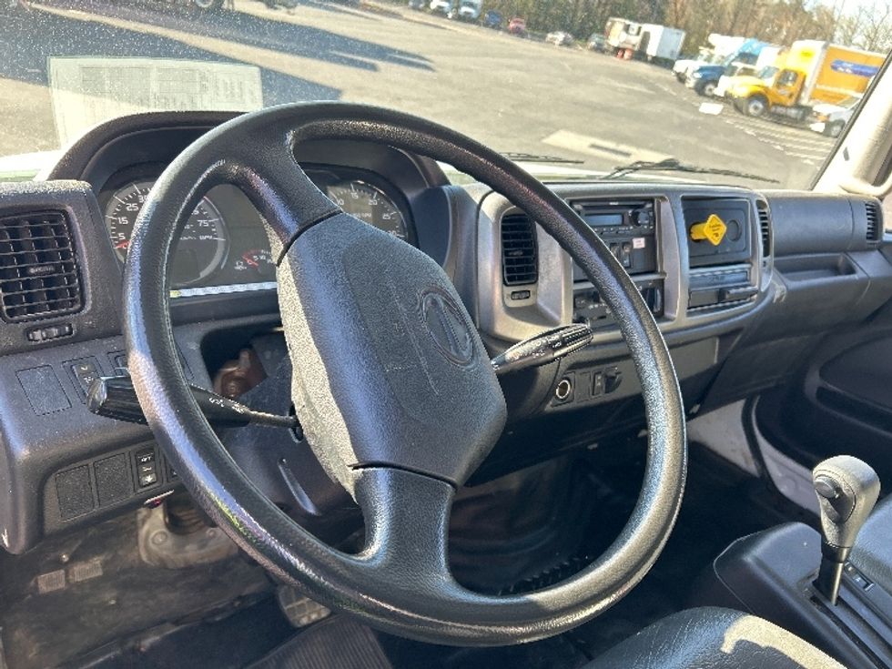 Medium Duty Box Truck-Light and Medium Duty Trucks-Hino-2020-268-Charlotte-NC-132,252\n\t\tmiles-$ 65,500 - Image 17