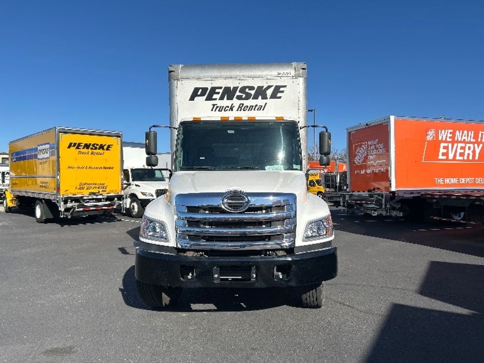 Medium Duty Box Truck-Light and Medium Duty Trucks-Hino-2020-268-Charlotte-NC-132,252\n\t\tmiles-$ 65,500 - Image 2