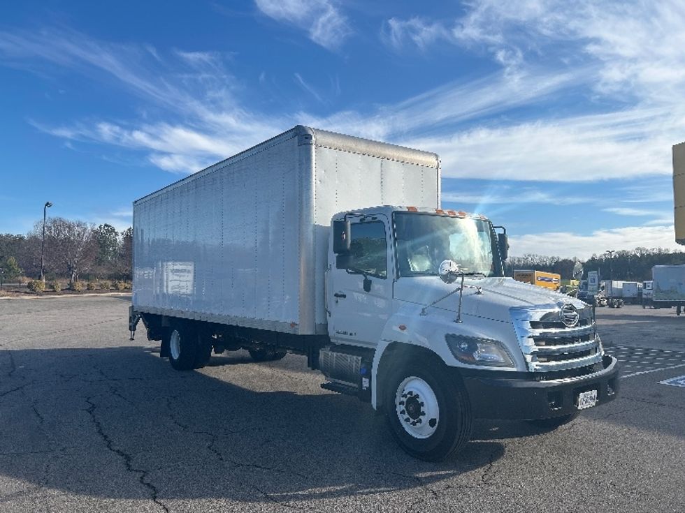 Medium Duty Box Truck-Light and Medium Duty Trucks-Hino-2020-268-Chester-VA-149,200\n\t\tmiles-$ 60,000 - Image 1