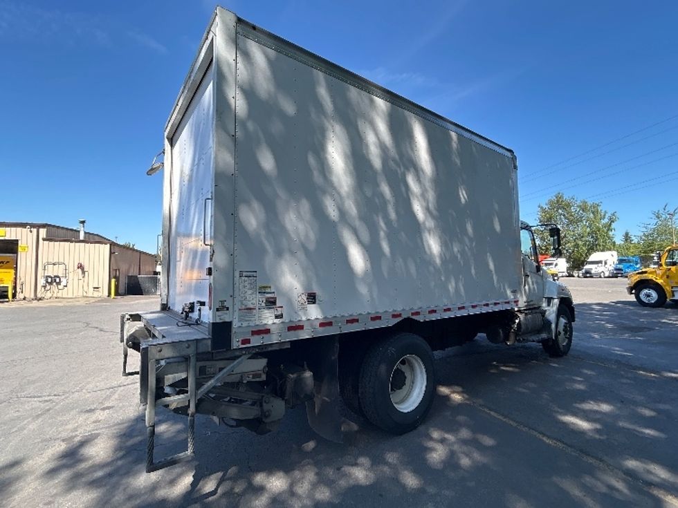 Medium Duty Box Truck-Light and Medium Duty Trucks-Hino-2020-268-Clackamas-OR-210,953\n\t\tmiles-$ 38,750 - Image 13