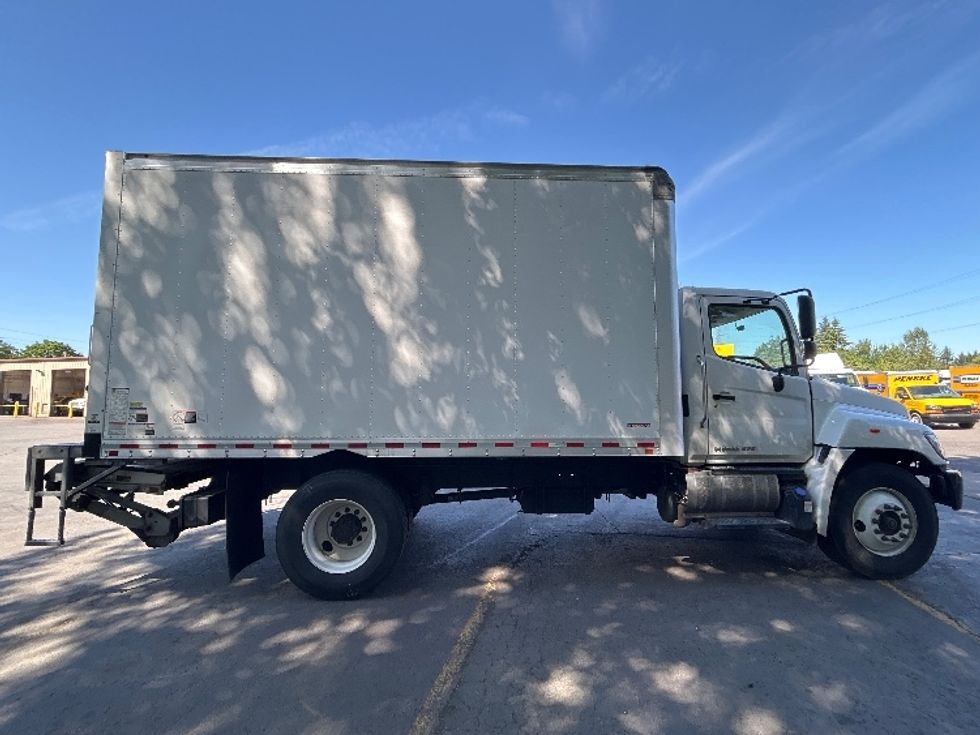 Medium Duty Box Truck-Light and Medium Duty Trucks-Hino-2020-268-Clackamas-OR-210,953\n\t\tmiles-$ 38,750 - Image 15