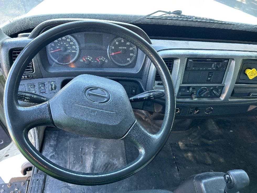 Medium Duty Box Truck-Light and Medium Duty Trucks-Hino-2020-268-Clackamas-OR-210,953\n\t\tmiles-$ 38,750 - Image 18