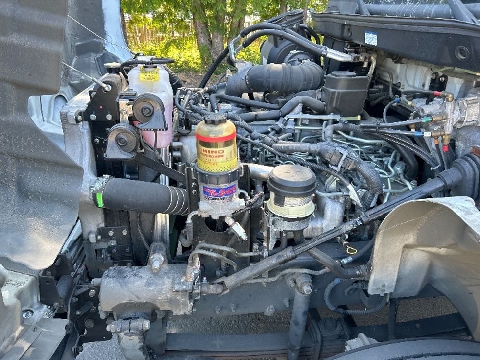 Medium Duty Box Truck-Light and Medium Duty Trucks-Hino-2020-268-Clackamas-OR-210,953\n\t\tmiles-$ 38,750 - Image 24