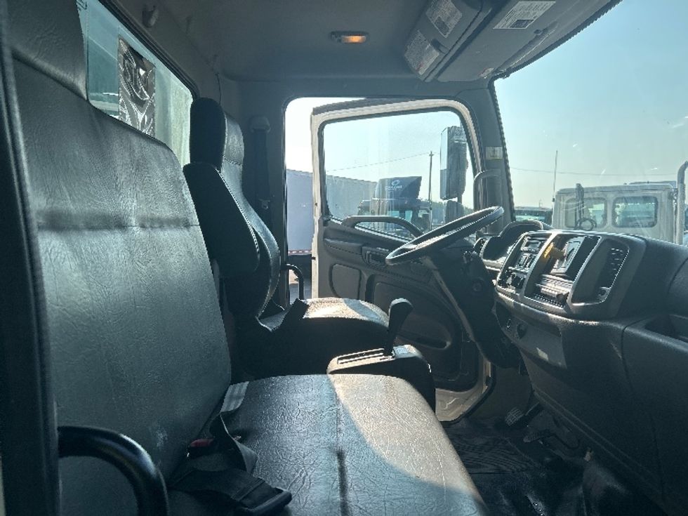 Medium Duty Box Truck-Light and Medium Duty Trucks-Hino-2020-268-Cleveland-TN-118,796\n\t\tmiles-$ 68,500 - Image 22