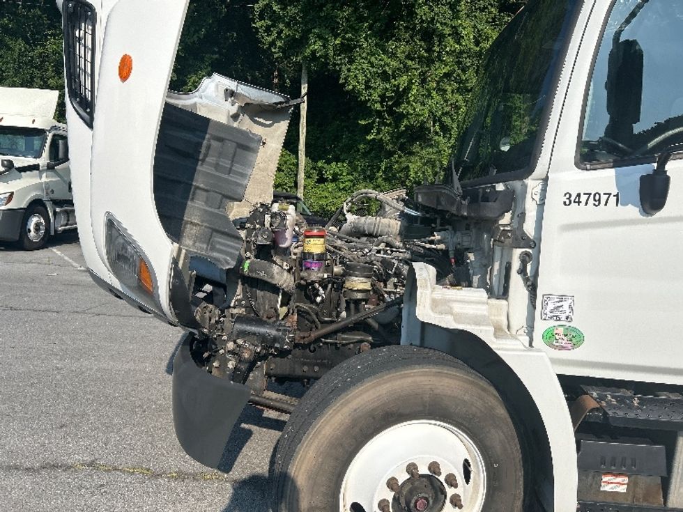 Medium Duty Box Truck-Light and Medium Duty Trucks-Hino-2020-268-Cleveland-TN-118,796\n\t\tmiles-$ 68,500 - Image 24