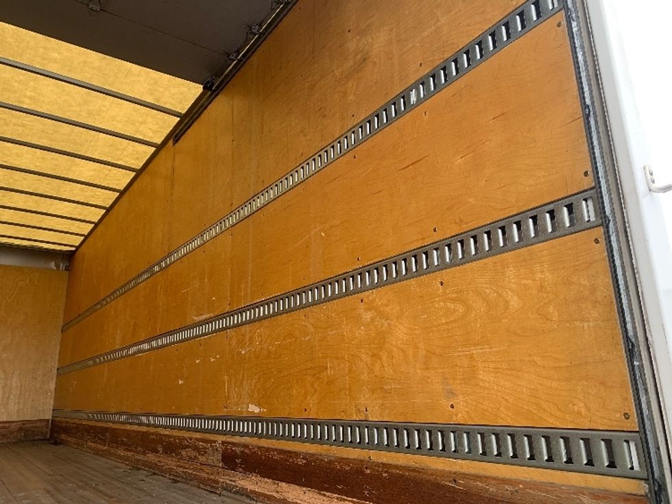 Medium Duty Box Truck-Light and Medium Duty Trucks-Hino-2020-268-Concord-NC-79,351\n\t\tmiles-$ 62,750 - Image 11