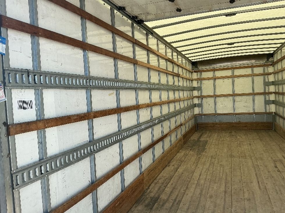 Medium Duty Box Truck-Light and Medium Duty Trucks-Hino-2020-268-Conway-SC-159,222\n\t\tmiles-$ 61,750 - Image 8