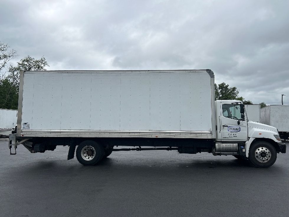 Medium Duty Box Truck-Light and Medium Duty Trucks-Hino-2020-268-Cranbury-NJ-93,187\n\t\tmiles-$ 61,250 - Image 15