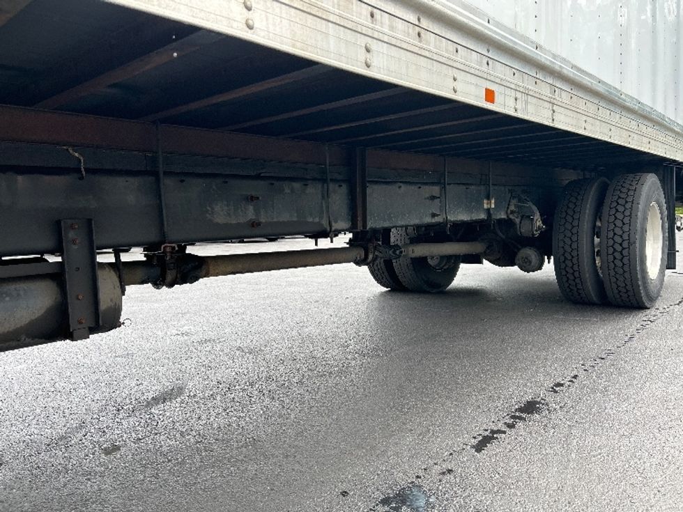 Medium Duty Box Truck-Light and Medium Duty Trucks-Hino-2020-268-Cranbury-NJ-93,187\n\t\tmiles-$ 61,250 - Image 5