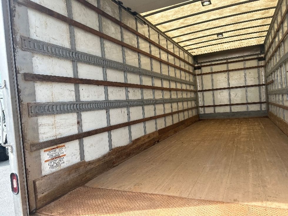 Medium Duty Box Truck-Light and Medium Duty Trucks-Hino-2020-268-Dartmouth-NS-292,131\n\t\tkm-$ 67,500 - Image 11