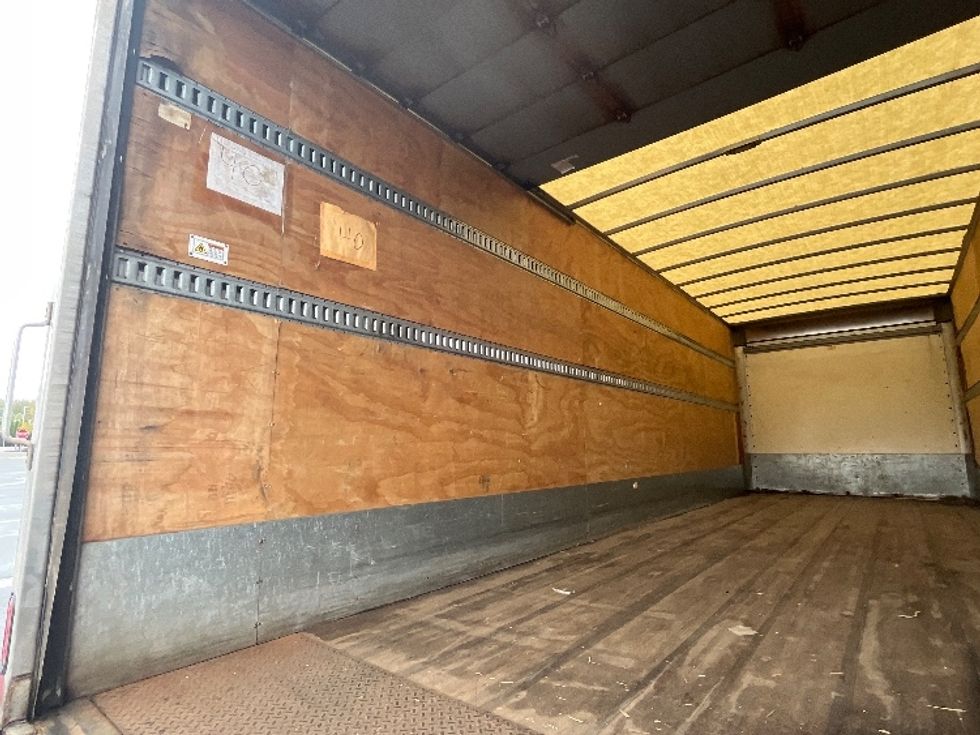 Medium Duty Box Truck-Light and Medium Duty Trucks-Hino-2020-268-Dayton-NJ-195,905\n\t\tmiles-$ 56,750 - Image 11