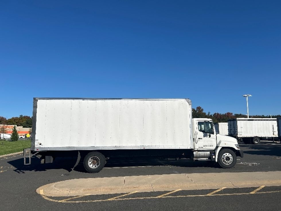 Medium Duty Box Truck-Light and Medium Duty Trucks-Hino-2020-268-Dayton-NJ-260,105\n\t\tmiles-$ 46,250 - Image 13